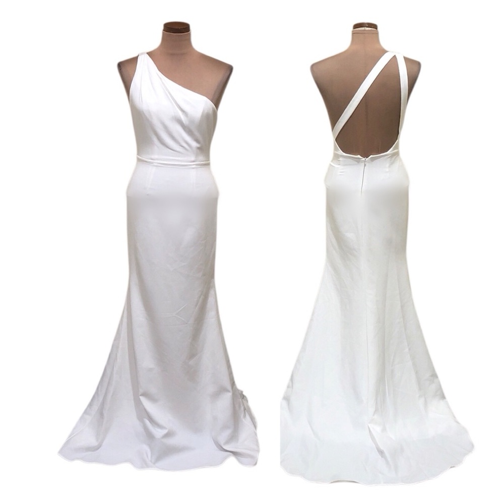 NWT MAC DUGGAL Ienna Formal Maxi Dress Size 0 White Open Back One Shoulder Gown